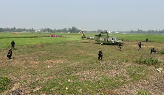 तारेभीरमा ‘रक क्लाइम्बिङ’