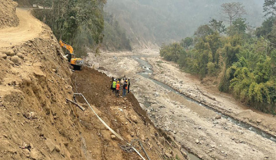 आठ लाख बालबालिका विद्यालयबाहिर