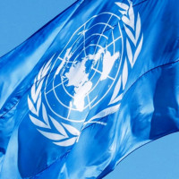 मध्यमार्गी निकास खोज्न गृहकार्य