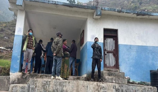 बगैँचा मासेर बनाइएको मार्ग