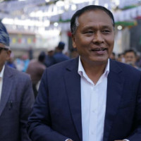 ट्रान्जिटमा रोकिएका नेपालीलाई खाने बस्ने व्यवस्था