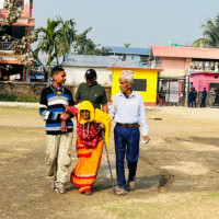 एक सय पाँच वर्षीय खड्काले गर्नुभयो पहिलो मतदान