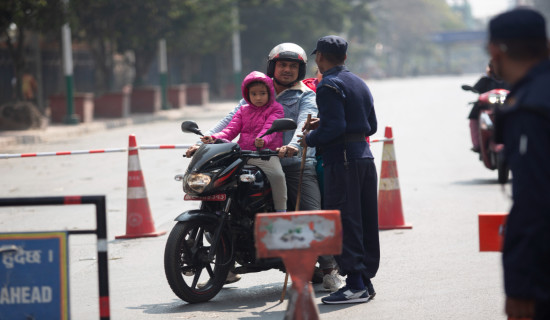 अनुमति बिना चलेका सवारी साधन नियन्त्रण