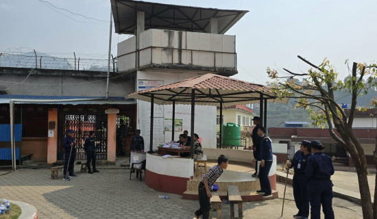 धादिङमा ७१ कैदीबन्दीद्वारा मतदान