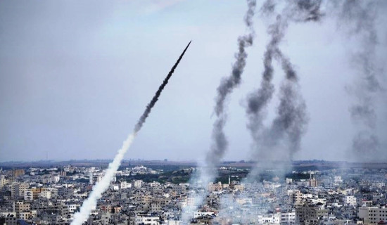 ताप्लेजुङमा १०३ वर्षीया वृद्धाद्वारा मतदान