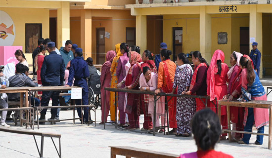 नेपाल रेडक्रसका प्राथमिक उपचार स्वयंसेवक मतदान केन्द्र परिसरमा परिचालित