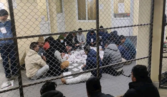 बेलायतको गार्जियन विश्वको सबैभन्दा पुरानो रविबारीय अखबार बेच्न सहमत