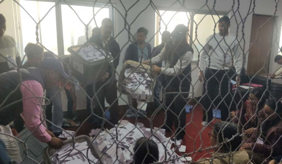 रुपन्देहीका दुई क्षेत्रमा रास्वपा र एकमा एमालेको अग्रता