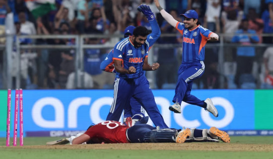 टी–२० विश्वकप : इङ्ल्यान्डलाई हराउँदै भारत फाइनलमा