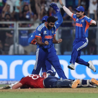 बार्सिलोना र रियलको एकपक्षीय जित