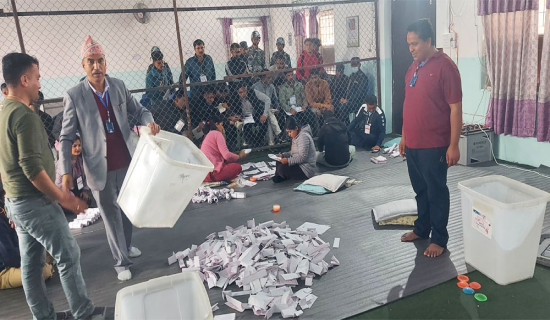 कास्कीका तीन वटै क्षेत्रमा रास्वपाका उम्मेदवार फराकिलो मतान्तरले अगाडि