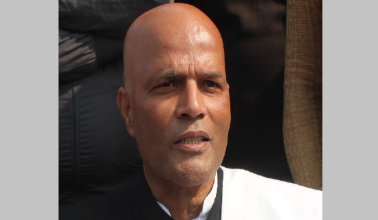 सर्लाही ४ मा अमरेश सिंह ४४ सय मतले अगाडि