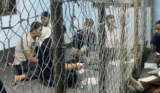 गोरखा–१ मा सुदन गुरुङलाई पछि पार्दै खत्रीकाे अग्रता