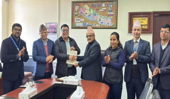 मुख्यमन्त्री यादवको नियुक्तिको वैधताबारे लिखित जवाफ माग