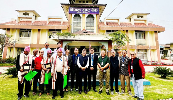 डोको बुन्दै आम्दानी (फोटो फिचर)