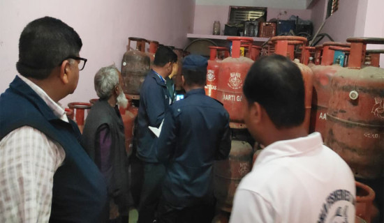 एलपी ग्यासको कृत्रिम अभाव तथा कालोबजारी रोक्न अनुगमन