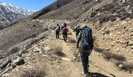 इरानको विशाल बन्दरगाहमा विस्फोट, १८ जनाको मृत्यु, आगलागी जारी