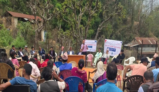 सार्वजनिक सुनुवाइमा बाँदर आतंक नियन्त्रण गर्न स्थानीयको माग