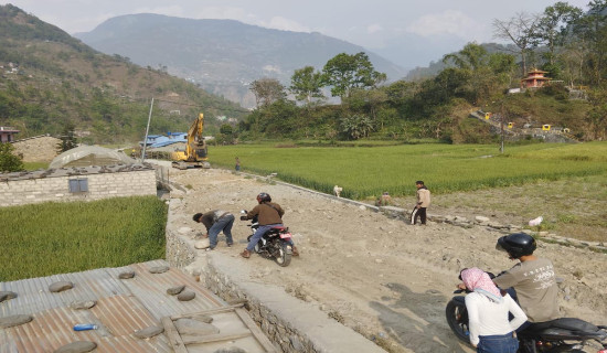 हाँडेभिर-बगरफाँट-भकिम्ली सडक स्तरोन्नति गरिँदै