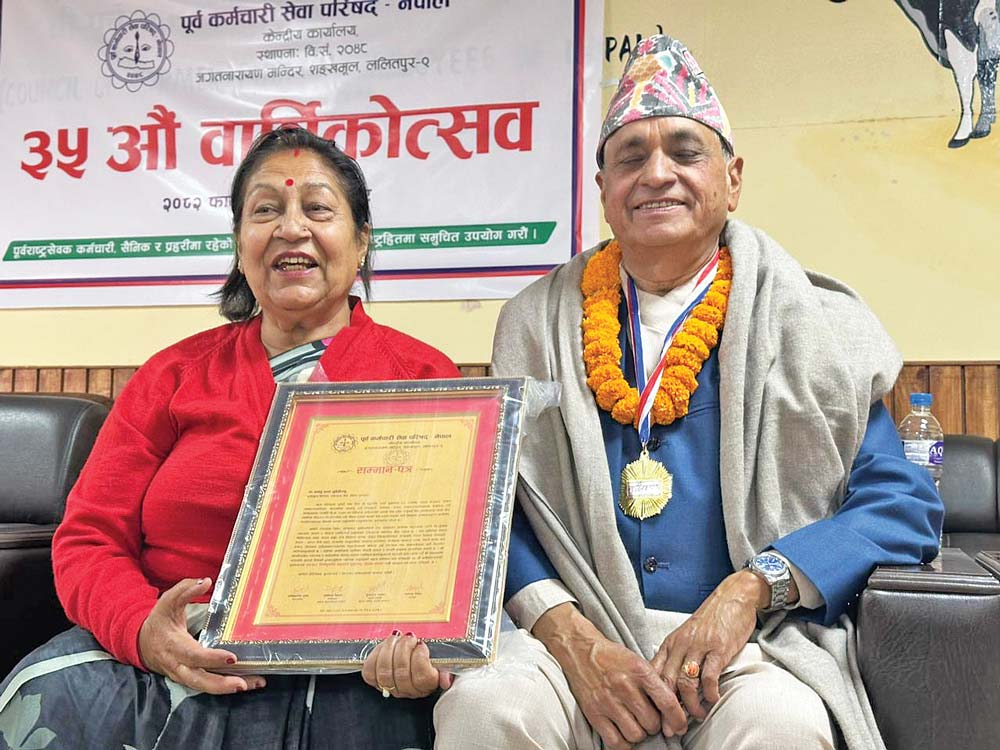 पाण्डेय सम्मानित