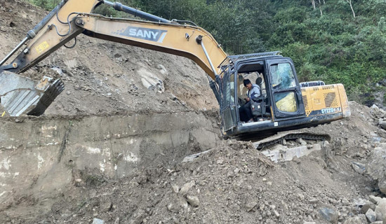 धुलिखेल-खावा खण्डमा आवागमन रोकेर स्तरोन्नति गरिँदै