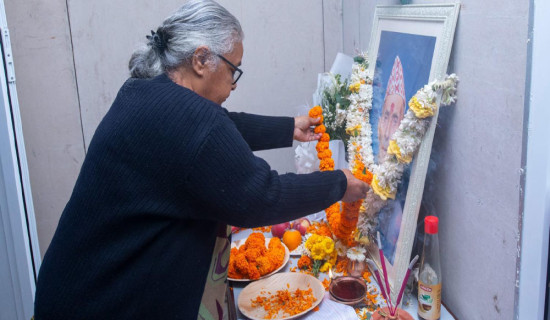 स्वेदशमै रोजगारीको अवसर सिर्जना गर्नु पर्नेमा जोड