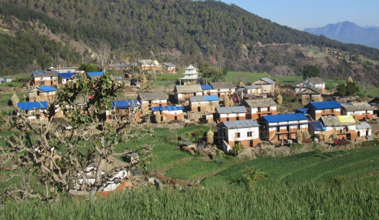 निर्वाचन सकिएपछि डोटीका गाउँघर पुनः सुनसान