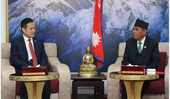 राष्ट्रिय सभा अध्यक्ष दाहालसँग नवनियुक्त चिनियाँ राजदूत चाङको शिष्टाचार भेट