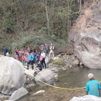 नगरप्रमुख र जनताको श्रमदानबाट पकुवा खोलाको पानी  धरानका घरघरमा