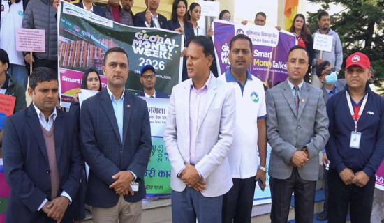 बचत गर्ने बानीको विकास गर्न वित्तीय साक्षरता