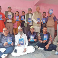 चीनको ताक्लाकोट जान पास लिने बढे