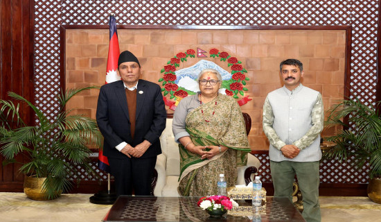 प्रधानमन्त्री कार्की र राष्ट्रिय सभाका अध्यक्ष दाहालबिच शिष्टाचार भेट