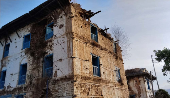 पुनर्निर्माणको पर्खाइमा ऐतिहासिक जाजरकोट दरबार