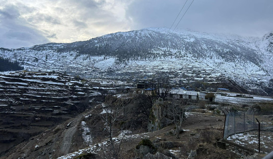 प्रसूति केन्द्र बन्द हुँदा बाटोमै जन्मिन्छन् बच्चा