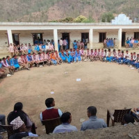 अन्तर्राष्ट्रिय अपाङ्गता दिवसको अवसरमा विद्यार्थीलाई सहयोग