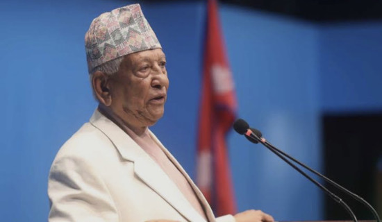 नयाँ सांसदको शपथ केसीले गराउने