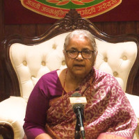 दोब्बर गतिमा हिउँ गुमाउँदै हिमनदी