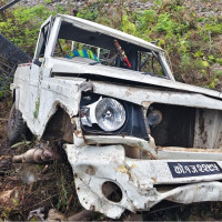 काठमाडौँको सोह्रखुट्टेमा सडक भासियो, पानीको मूल फुटेको आशङ्का