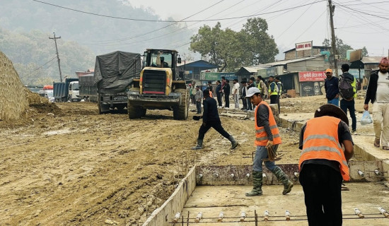 दाउन्नेमा एकतर्फी सवारी सञ्चालन, यात्रु सास्तीमा