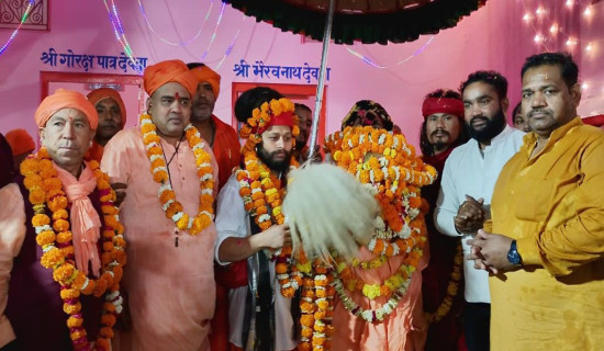 गोरक्षपात्रदेवता–देवीपाटन यात्रा टोली भारतको जनकपुरमा