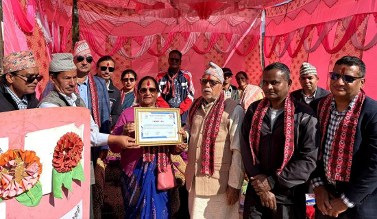 परिवारको लगानी विद्यालयमा : विद्यार्थीले लेखे पुस्तक, पुस्तकालय स्थापना