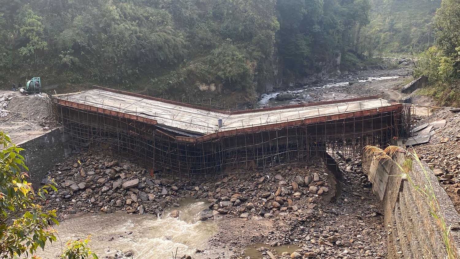 भाँचियो  निर्माणाधीन पुल