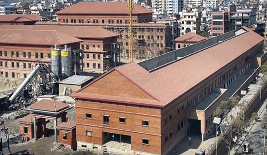 आयोगको निर्णय कुर्दै निर्वाचन कार्यालय बाजुरा