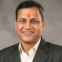 युवा पुस्ताको रोजाइ जिन्स