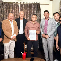 आँखा उपचार केन्द्रलाई दुई करोड बढीको उपकरण हस्तान्तरण