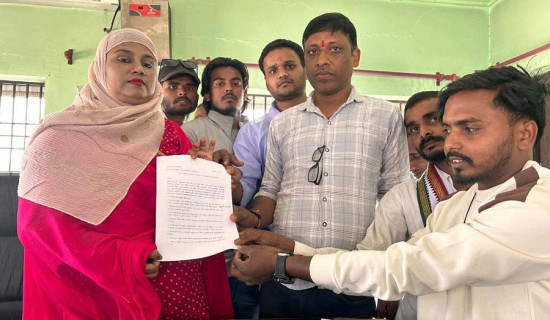 दुई प्रधानाध्यापकप्रति असन्तुष्टि, विद्यालयमा तालाबन्दी