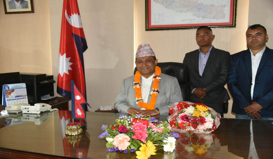 परराष्ट्रमन्त्री शिशिर खनालद्वारा पदभार ग्रहण