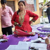 पौडेल शिक्षक, लेखक हुँदै सांसद