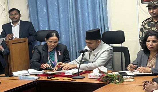 हुलाक सेवालाई अझै सुदृढ बनाइनुपर्छ : मन्त्री डा. तिमिल्सिना