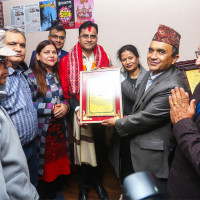 दुई  यात्रीले गरे पहिलो पटक एकसाथ अन्तरिक्ष भ्रमण